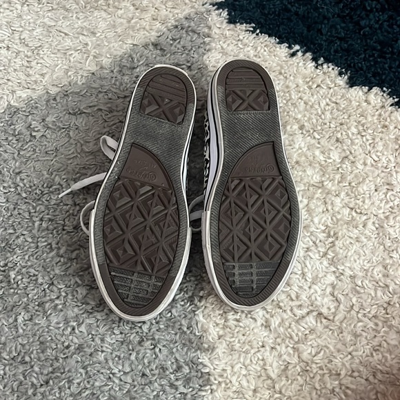 Cheetah print converse. - Picture 2 of 3